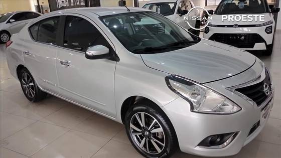 NISSAN VERSA 1.6 16V FLEXSTART SL 4P XTRONIC NISSAN VERSA 1.6 16V FLEXSTART SL 4P XTRONIC